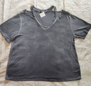 E7 NYTT washed charcoal gray short sleeve knit  t-shirt with cut out at shoulder